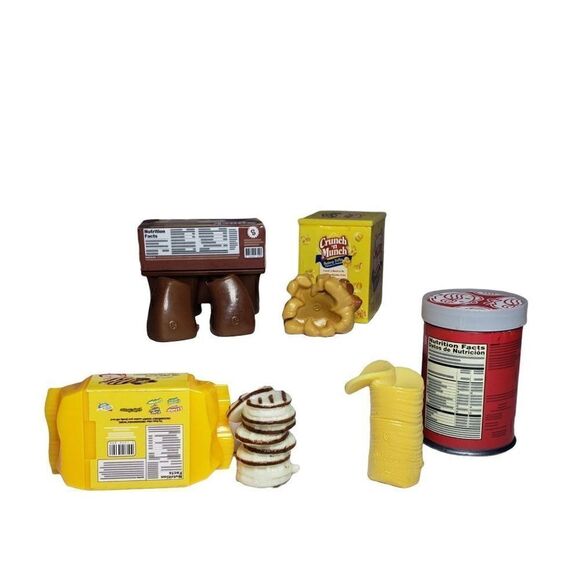 Shopkins Real Littles Snack Minis Bundle Keebler, Crunch, Pringles, Snack Pack - Picture 2 of 8